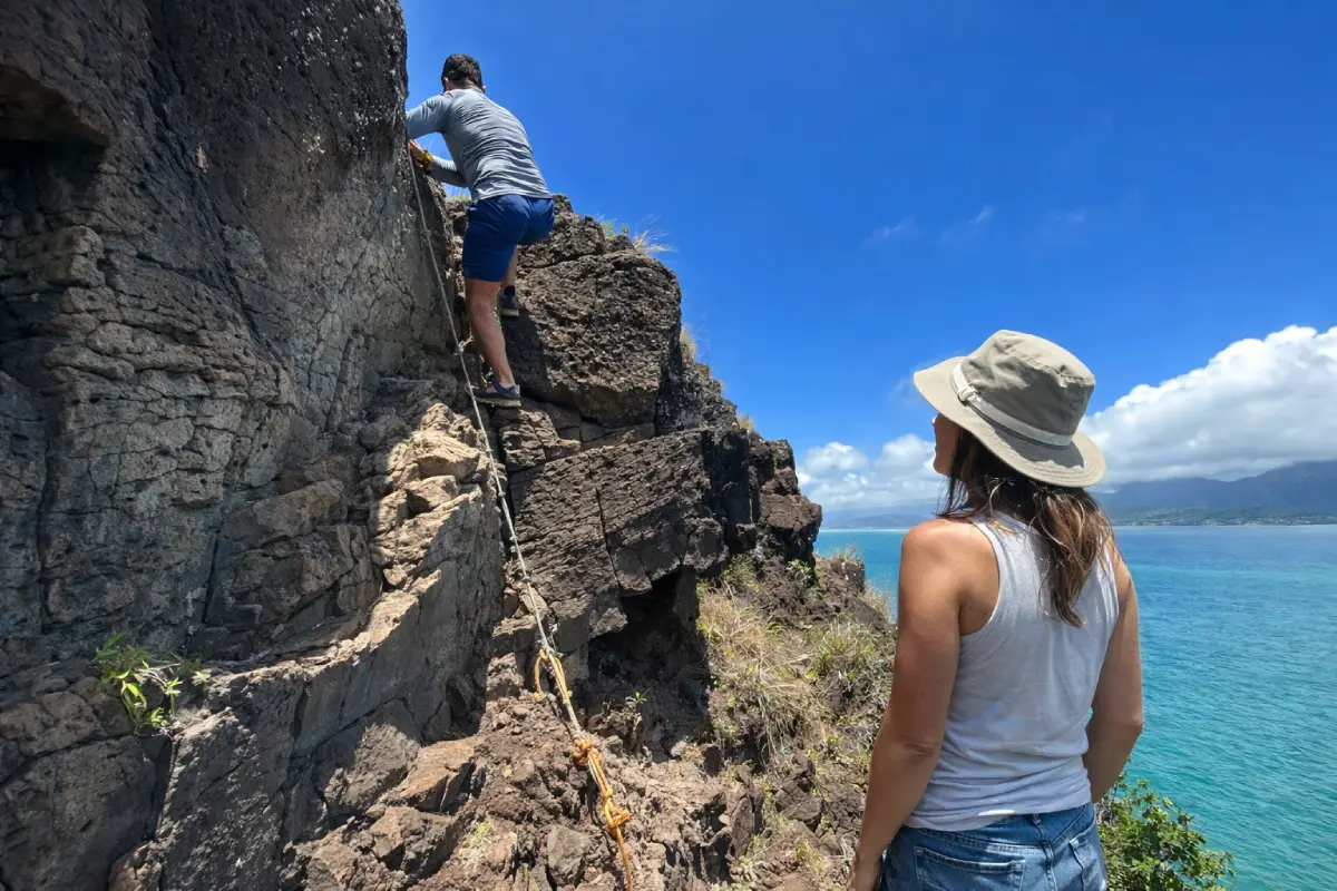 Climbing the Chinaman's hat island